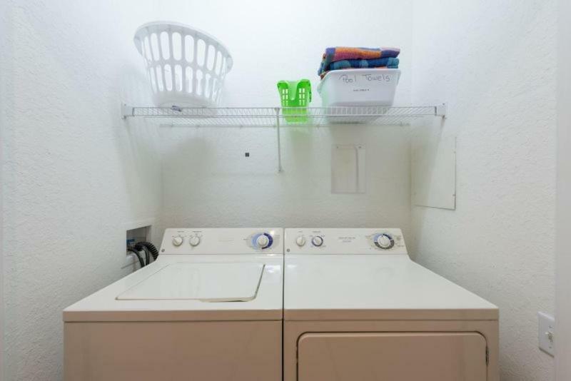 Lovely 3 Bedroom 2 Bath Disney Area Condo オーランド エクステリア 写真