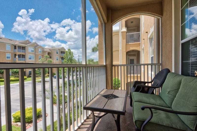 Lovely 3 Bedroom 2 Bath Disney Area Condo オーランド エクステリア 写真